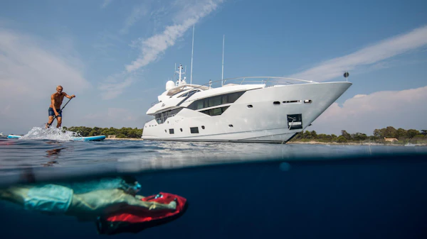Sunseeker 116 Yacht 116-yacht-12