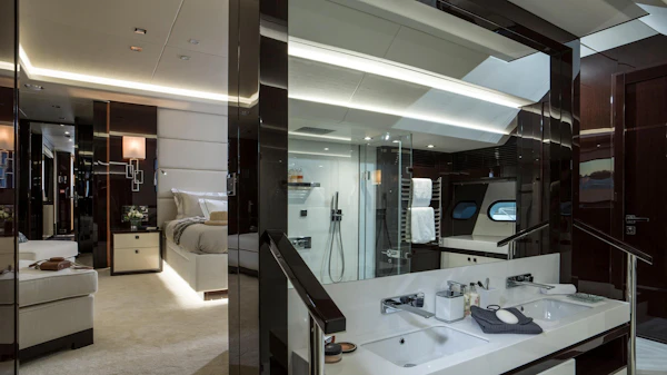 Sunseeker 116 Yacht 116-yacht-17