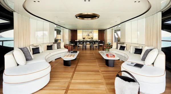 Benetti Oasis 40M 27-600x331