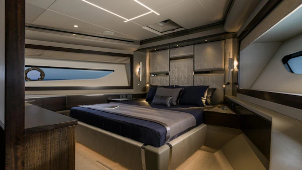 Sunseeker 88 Yacht 88-yacht-03