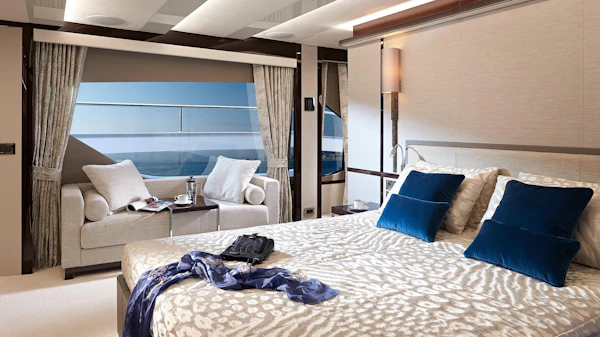 Sunseeker 95 Yacht 95-yacht-09