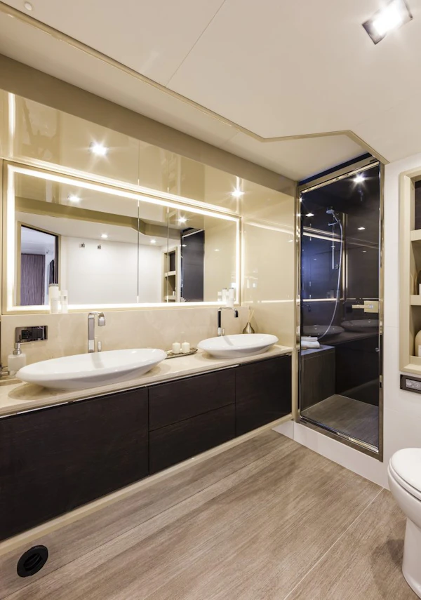 Absolute 60 Fly Absolute60Fly_Interior_15