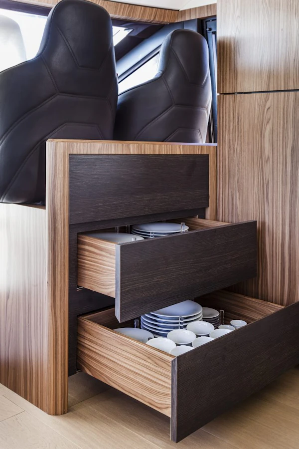 Absolute 60 Fly Absolute60Fly_Interior_2