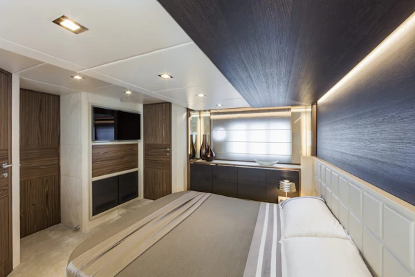 Absolute 60 Fly Absolute60Fly_Interior_8