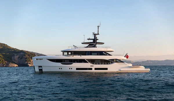 Benetti Oasis 34M Benetti-Yachts-Oasis-34M-Exteriors-Overview