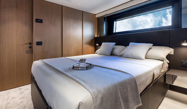 Benetti Oasis 34M Benetti-Yachts-Oasis-34M-Interior-Carousel-05-Lower-Deck