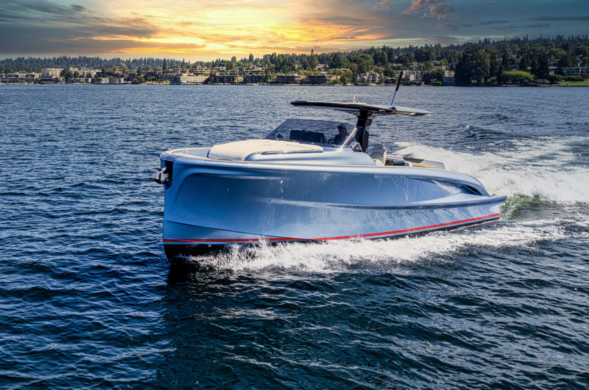 Discover the Future of Yachting with the Solaris Power 40 Open