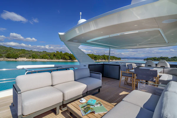 Absolute Navetta 62 _W2S5222-Edit-Edit