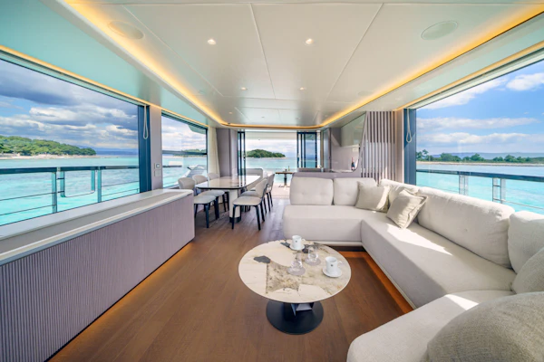 Absolute Navetta 62 _W2S5396-Edit copia